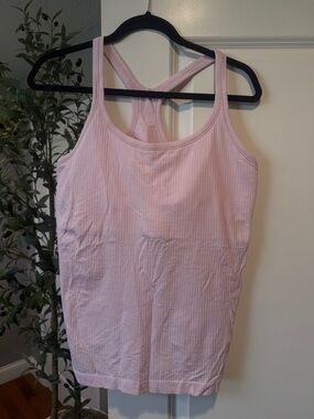 Lululemon Ebb to street Tank